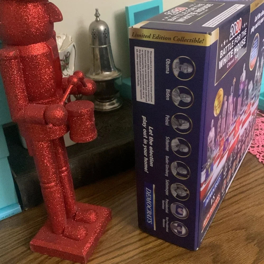 White House chess set new